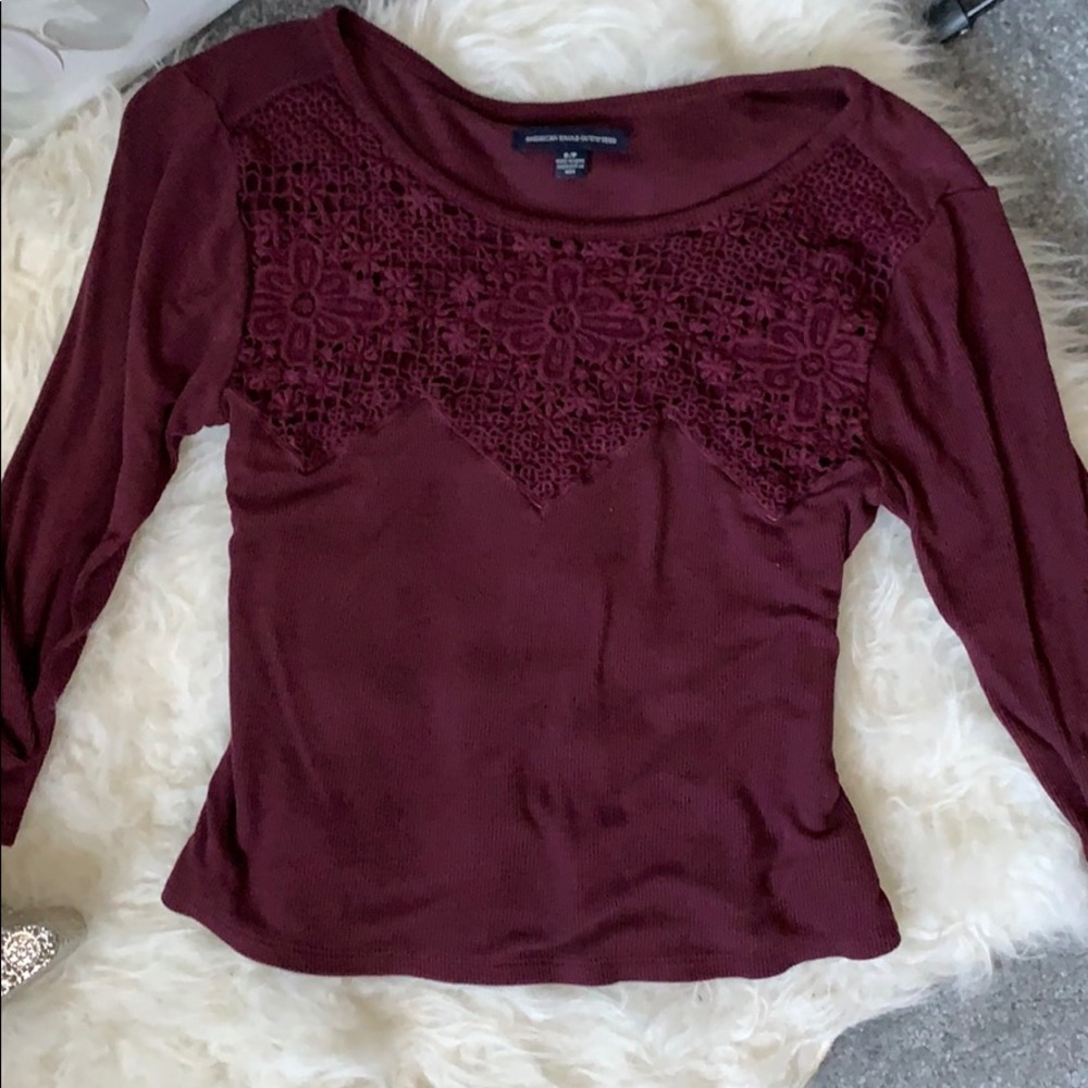 1/4 length top with floral detail